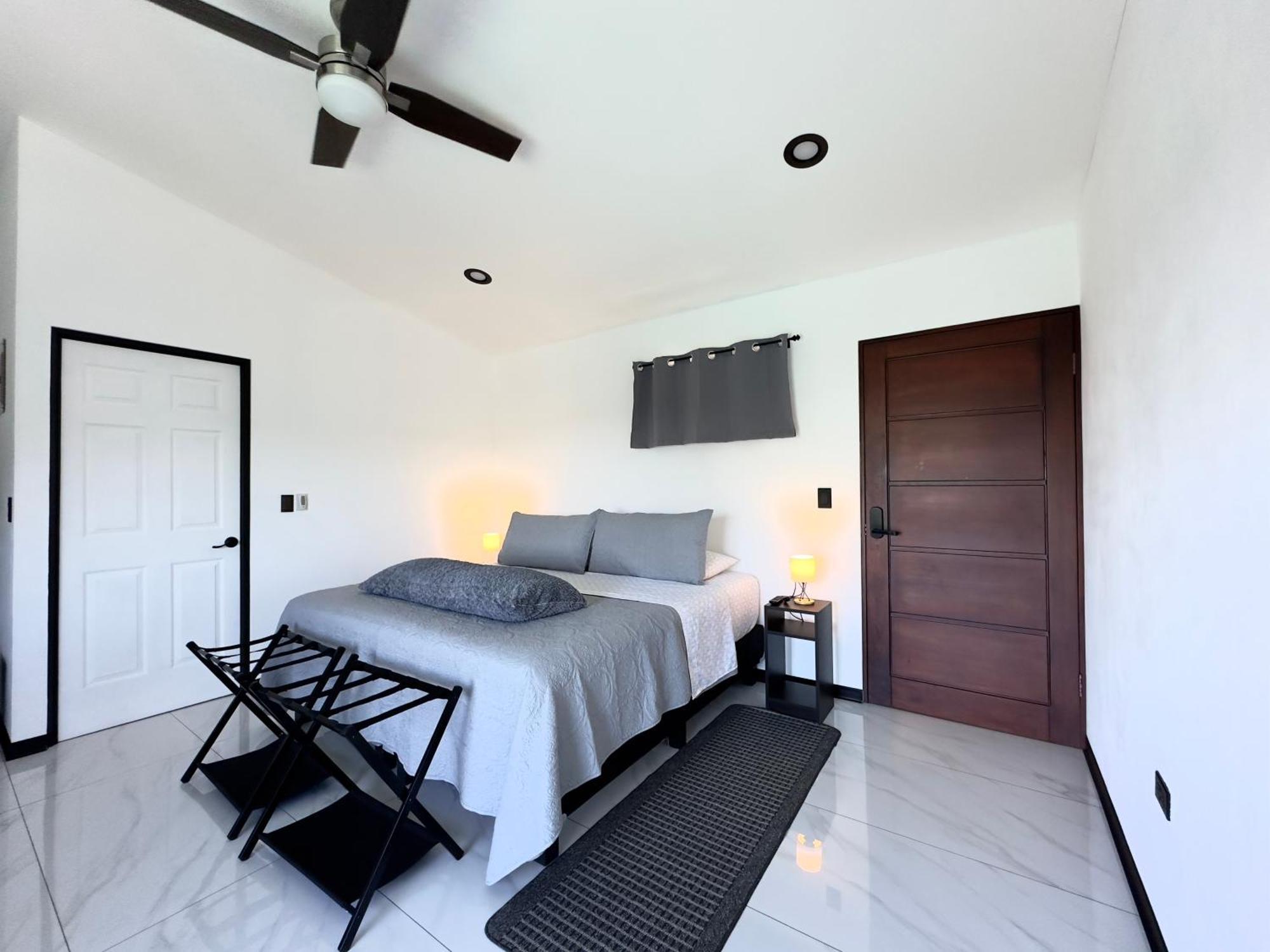 Black & White Apartments Monteverde 外观 照片