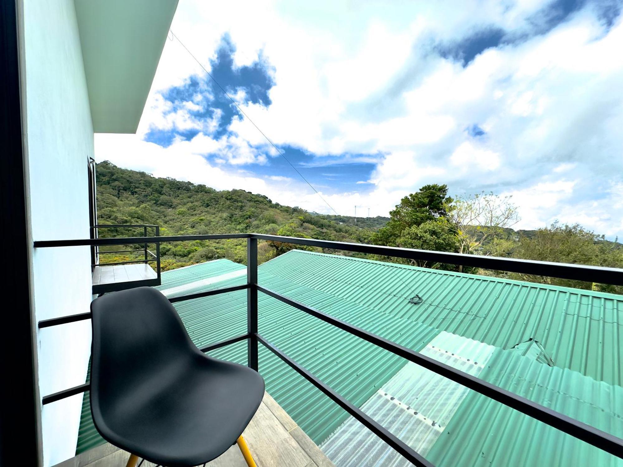 Black & White Apartments Monteverde 外观 照片
